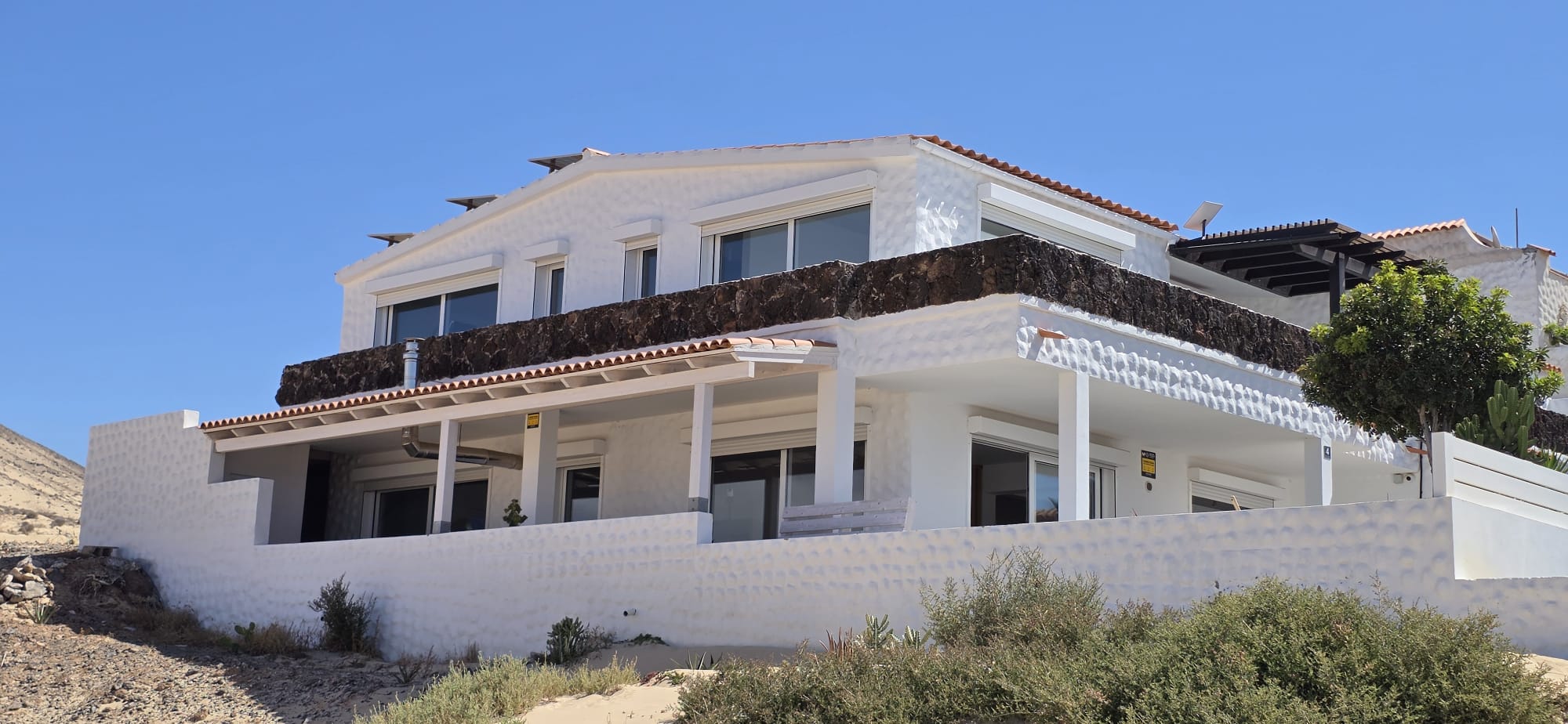 Die Villa von außen 1
